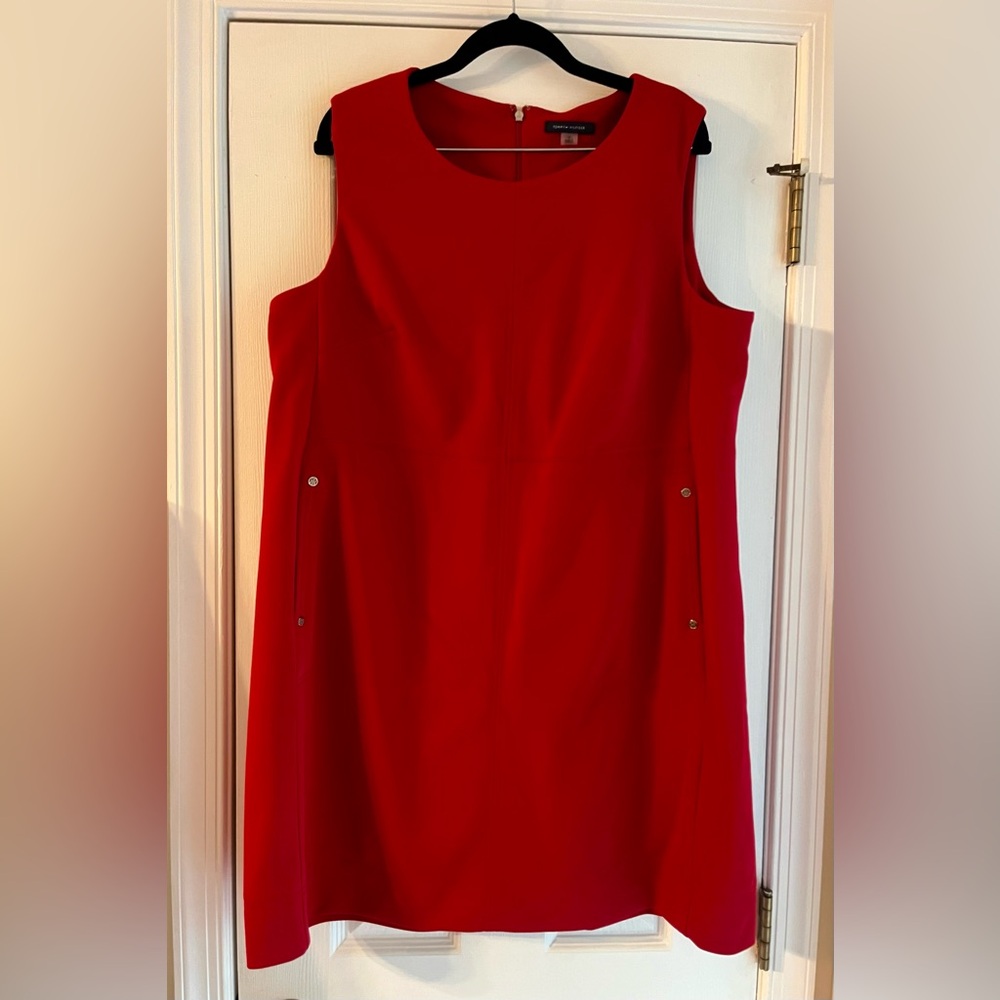 Elegant Red Sleeveless Dress